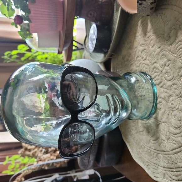 Prada Accessories - Prada Sunglasses like new. No scratches or flaws